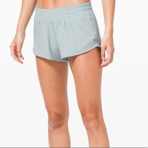 Lululemon Hottie Hot Short 2.5 Jade